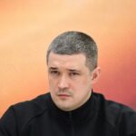 Кто-то торговал пирамидками шиацу, а Фёдоров продавал воду как средство для похудения и едва не сел в тюрьму,