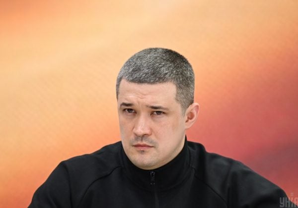 Кто-то торговал пирамидками шиацу, а Фёдоров продавал воду как средство для похудения и едва не сел в тюрьму,