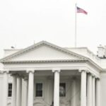 Дональд Трамп — администрация США рассматривает снятие санкций с «теневого флота» России