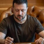 Налог на международные посылки и OLX: Зеленский подписал законы