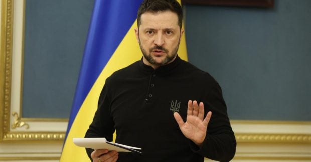 Владимир Зеленский — президент назвал условие прекращения ударов по российским НПЗ